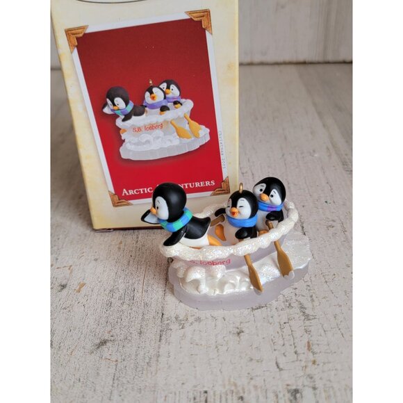 Hallmark Arctic adventures ornament Xmas penguin Glitter - Picture 1 of 5